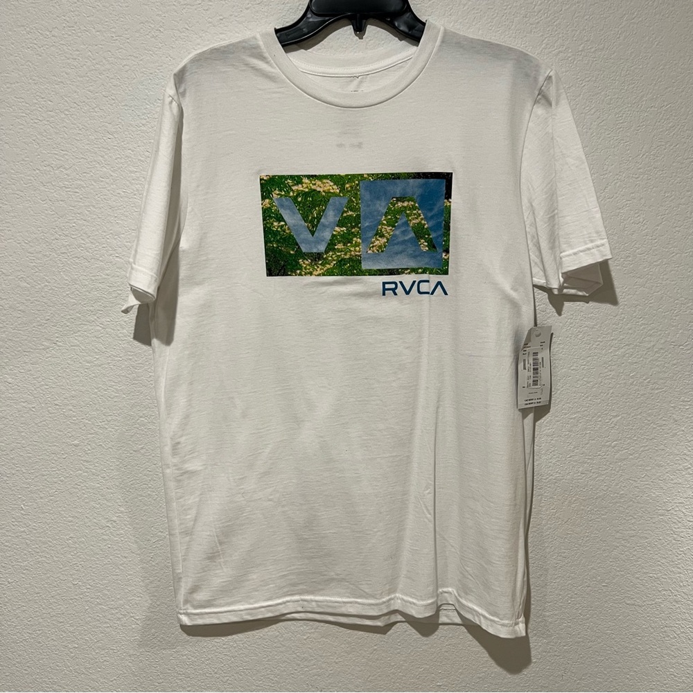 Men’s Medium White RVCA Graphic T-Shirt